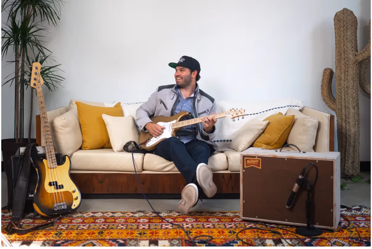 Blues Guitar Scales: Theory & Practical [How To Play Scales]
